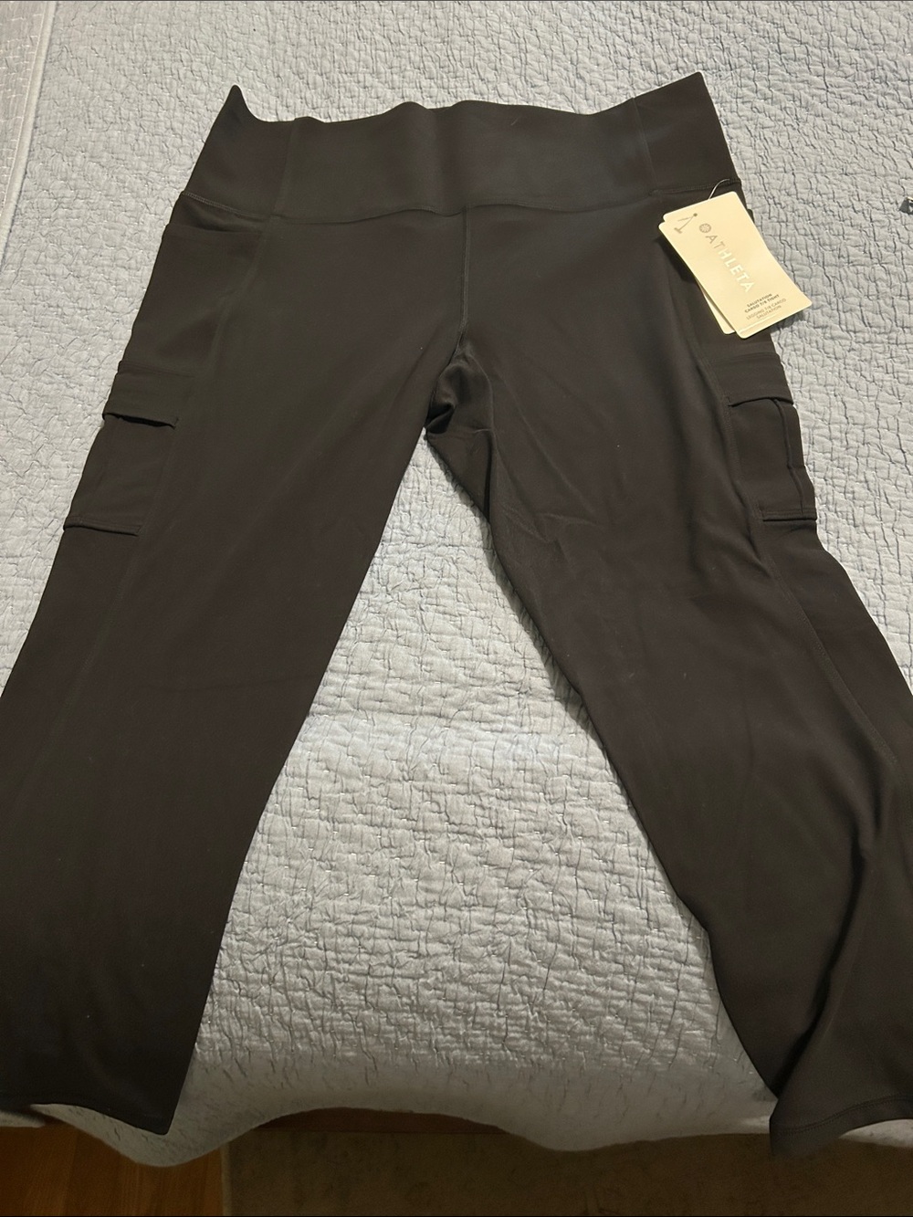 Athleta NWT Salutation Cargo Tight/Legging 7/8 Length XL